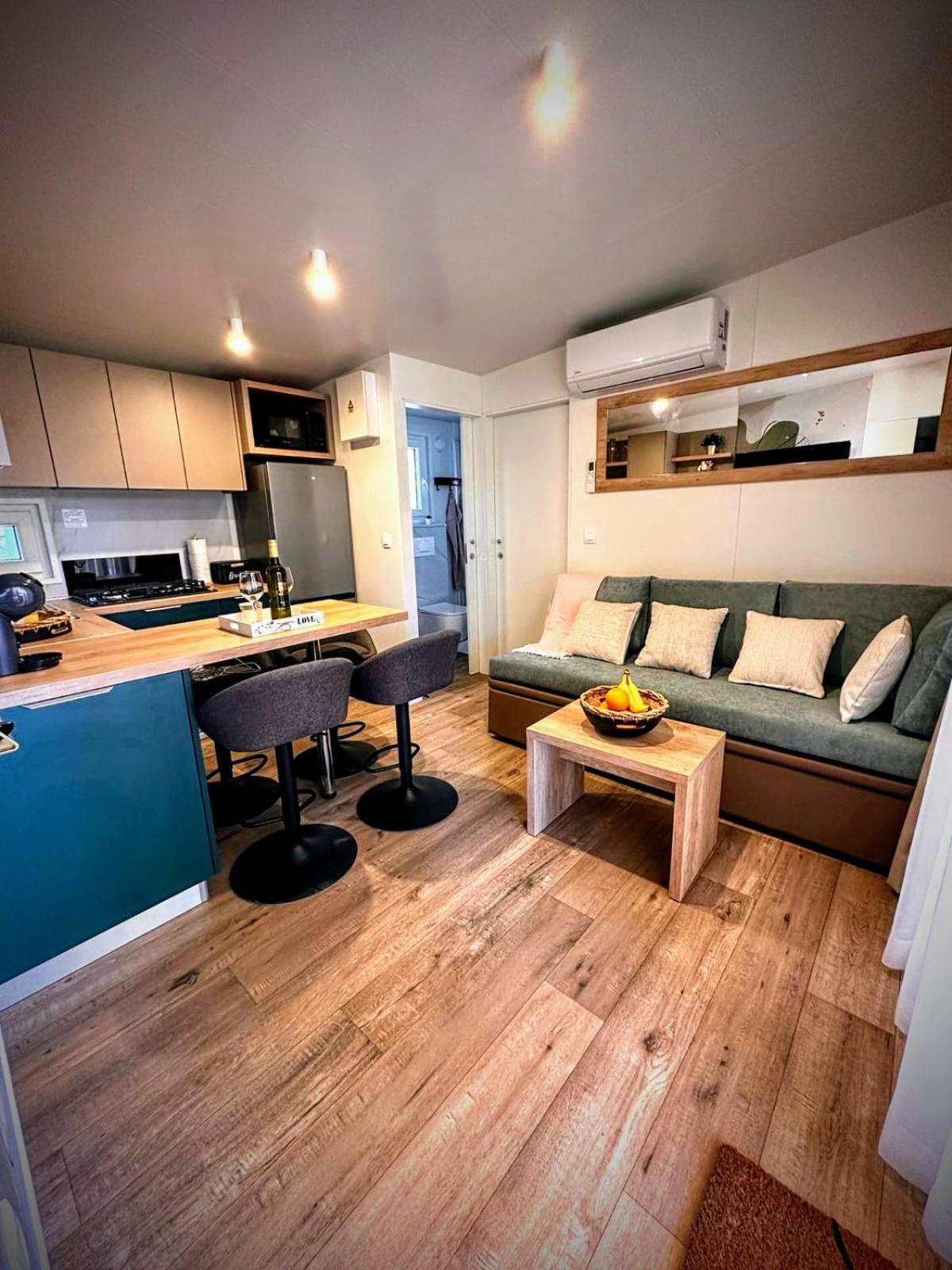 Mobile Home Tasha Biograd Na Moru Extérieur photo