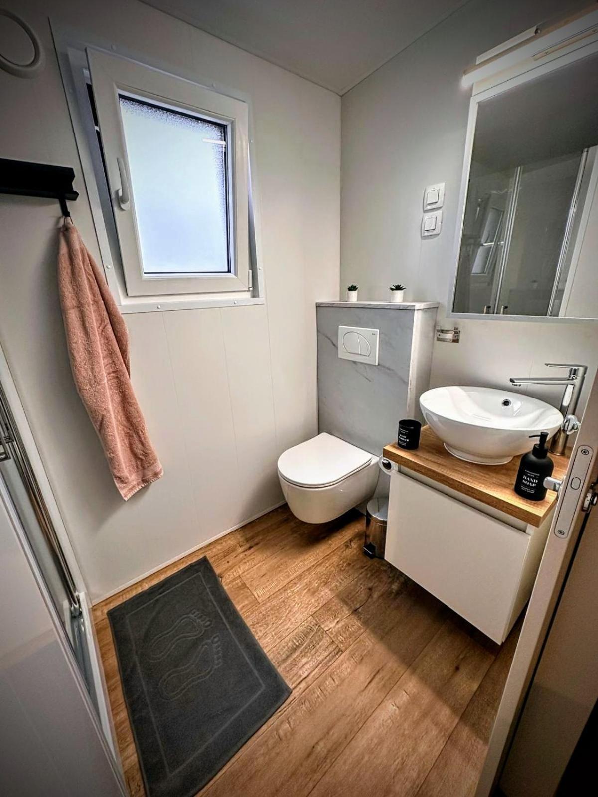 Mobile Home Tasha Biograd Na Moru Extérieur photo