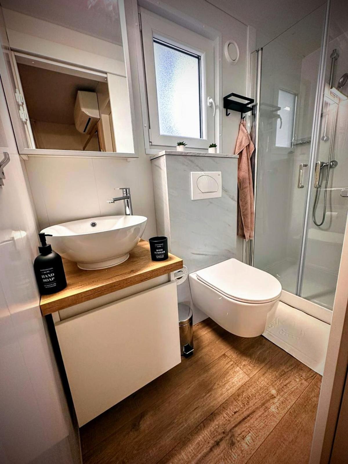 Mobile Home Tasha Biograd Na Moru Extérieur photo